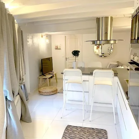 Marais Cozy Flat Apartment Paris